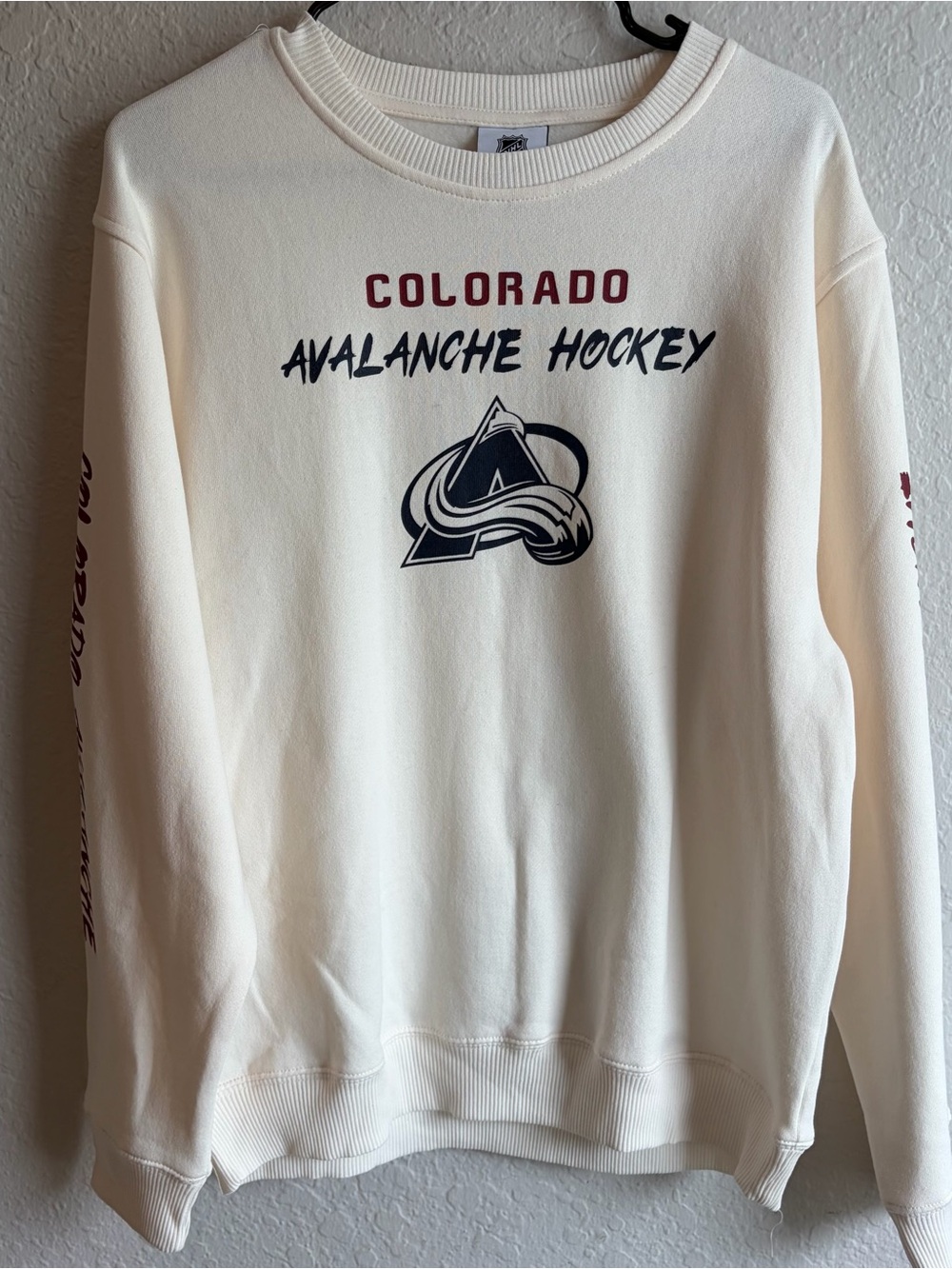 Colorado Avalanche Cream Crewneck Sweatshirt  - Boys XL  NHL NWOT